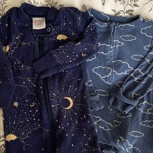 💙 baby boy clothes lot 9 piece footed Pajamas, onesies, playsuit + hat EUC 6-12m